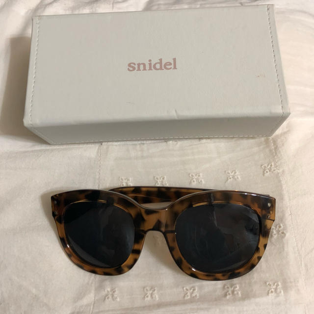 SNIDEL(スナイデル)のran様専 スナイデル サングラス snidel レディースのファッション小物(サングラス/メガネ)の商品写真