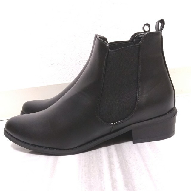 サイドゴアブーツ　23.0〜23.5cm　Mサイズ　ブラック レディースの靴/シューズ(ブーツ)の商品写真