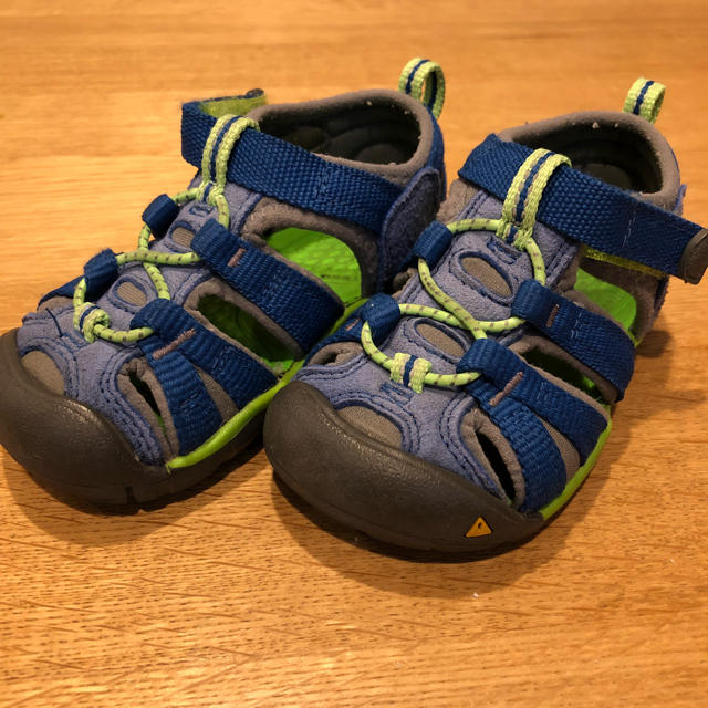 KEEN(キーン)の《かりん様専用》KEEN サンダル キッズ/ベビー/マタニティのベビー靴/シューズ(~14cm)(サンダル)の商品写真