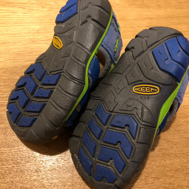 KEEN(キーン)の《かりん様専用》KEEN サンダル キッズ/ベビー/マタニティのベビー靴/シューズ(~14cm)(サンダル)の商品写真