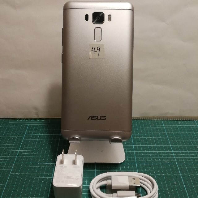 スマートフォン本体ASUS ZenFone 3 Laser (ZC551KL)