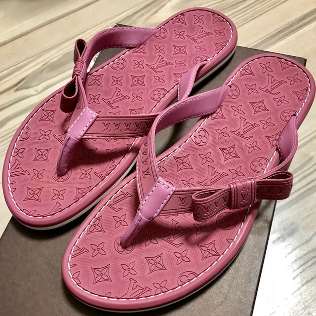 LOUIS VUITTON - 新品未使用!ルイヴィトンビーチサンダルの通販 by