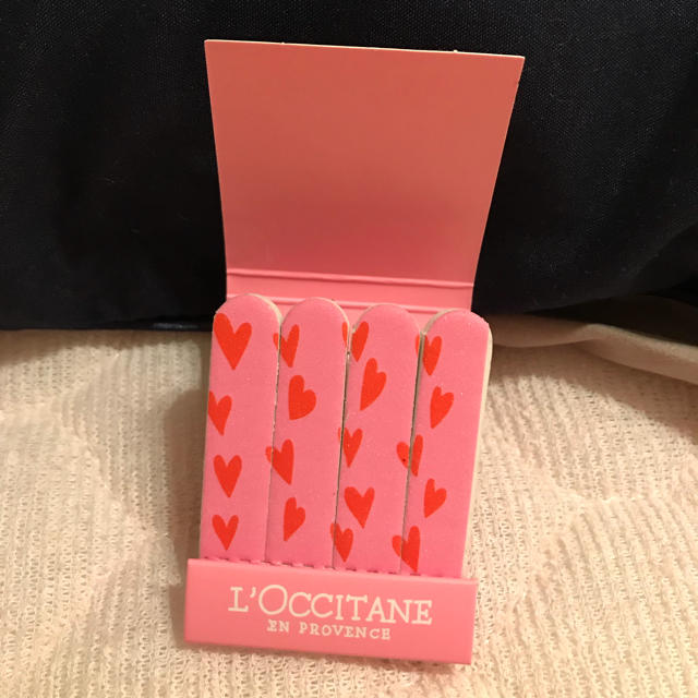 L'OCCITANE(ロクシタン)の値下げしました！ロクシタン 爪やすり 2個 コスメ/美容のネイル(ネイルケア)の商品写真