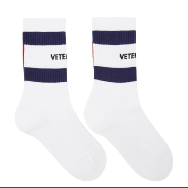 TOMMY HILFIGER(トミーヒルフィガー)の最安 即発 込 vetements tommy ソックス  メンズのレッグウェア(ソックス)の商品写真