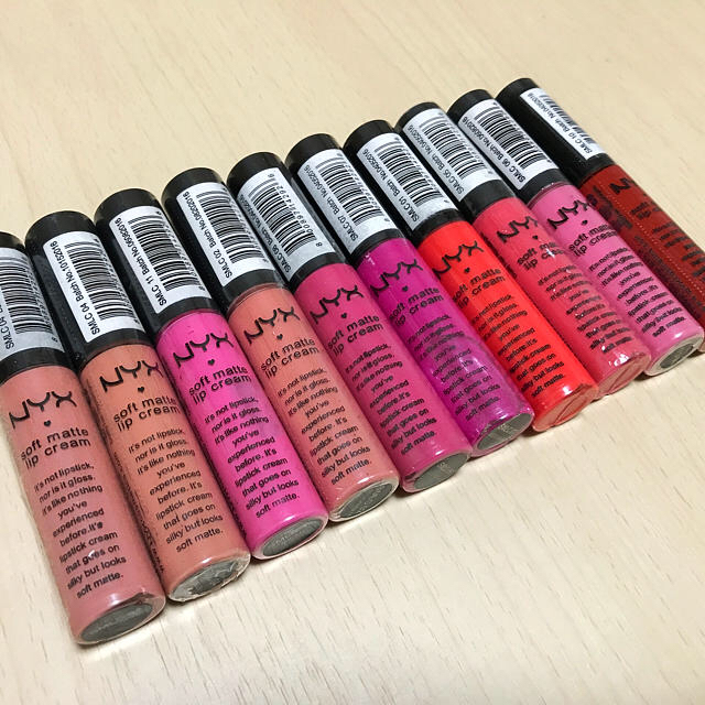 NYX(エヌワイエックス)のM様専用💙新品✨9色10本set♡NYXソフトマットリップクリーム♡ コスメ/美容のベースメイク/化粧品(口紅)の商品写真