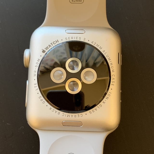 Apple Watch(アップルウォッチ)のAppleWatch Series 3 42mm セルラー版 アルミケース メンズの時計(腕時計(デジタル))の商品写真