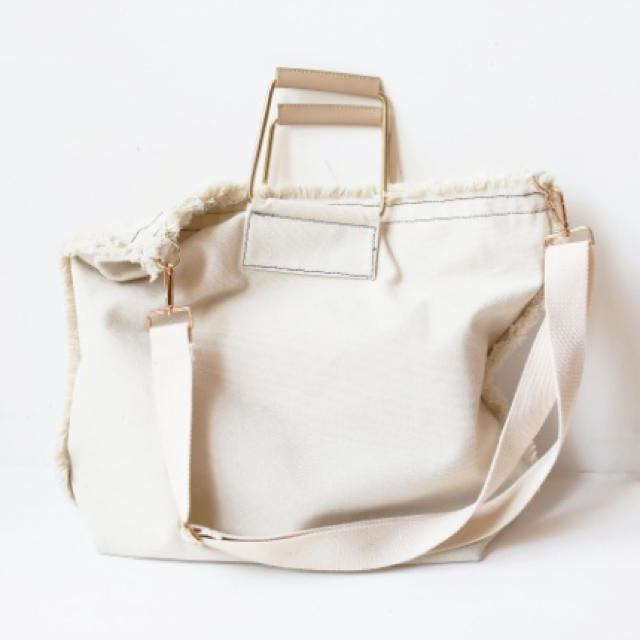 TODAYFUL(トゥデイフル)のTODAYFUL Stitch Canvas Bag レディースのバッグ(ショルダーバッグ)の商品写真