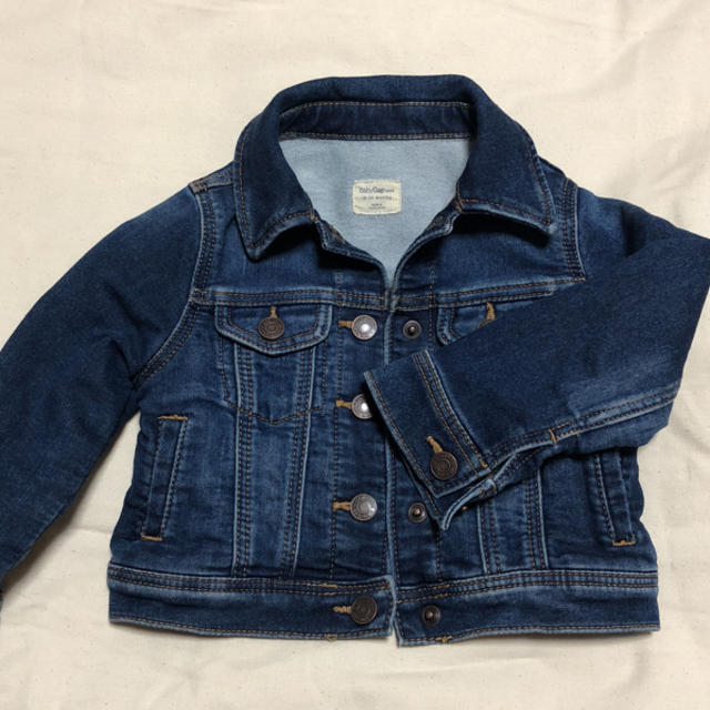 babyGAP(ベビーギャップ)のジージャン Gap 90センチ キッズ/ベビー/マタニティのベビー服(~85cm)(ジャケット/コート)の商品写真