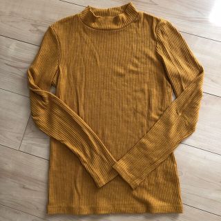 ユニクロ(UNIQLO)の☆美品☆ UNIQLO リブハイネック トップス(カットソー(長袖/七分))