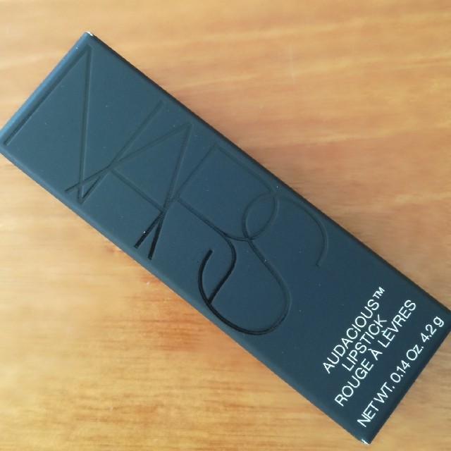 NARS　オーディシャスリップスティック　DEBORAH　9477