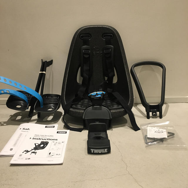 THULE(スーリー)の【新品】Yepp Nexxt Mini チャイルドシート キッズ/ベビー/マタニティの外出/移動用品(自動車用チャイルドシート本体)の商品写真