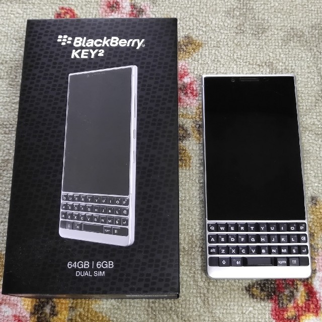 最大80%オフ! ガジェットショップ BlackBerry KEY2 シルバー日本国内