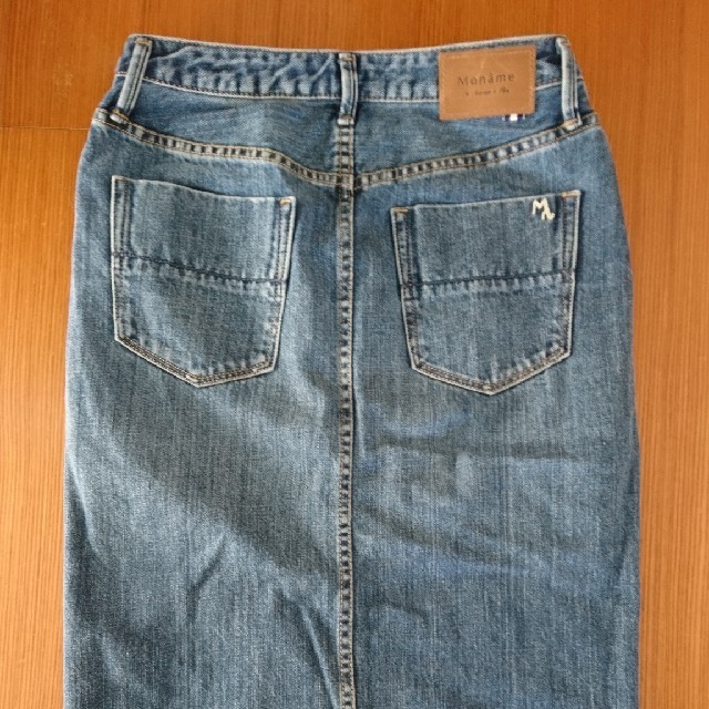 YANUK(ヤヌーク)のYANUK Moname フロントボタン デニム タイトスカート レディースのスカート(ロングスカート)の商品写真