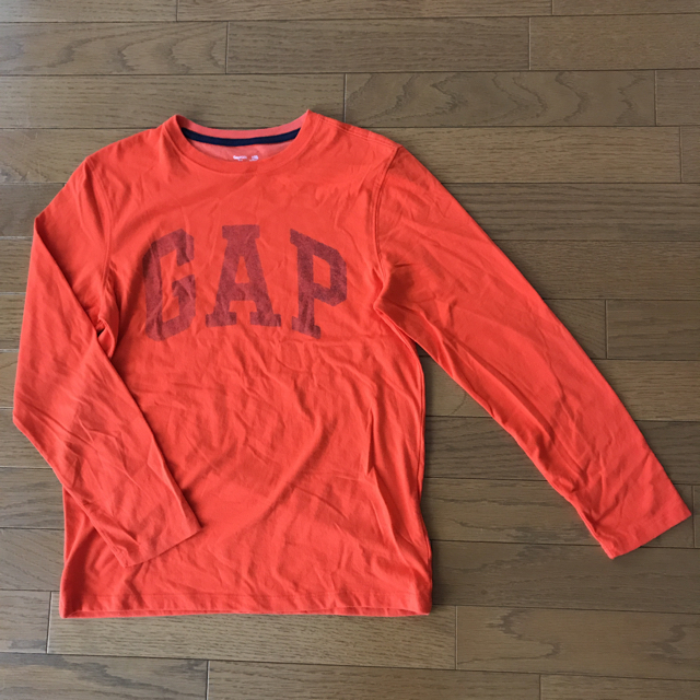 GAP Kids(ギャップキッズ)のGAP kids フード付きTシャツとTシャツ 160 キッズ/ベビー/マタニティのキッズ服男の子用(90cm~)(Tシャツ/カットソー)の商品写真