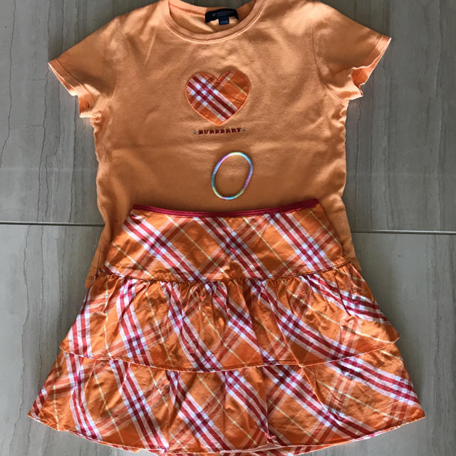 BURBERRY(バーバリー)のバーバリー 120  キッズ/ベビー/マタニティのキッズ服女の子用(90cm~)(Tシャツ/カットソー)の商品写真