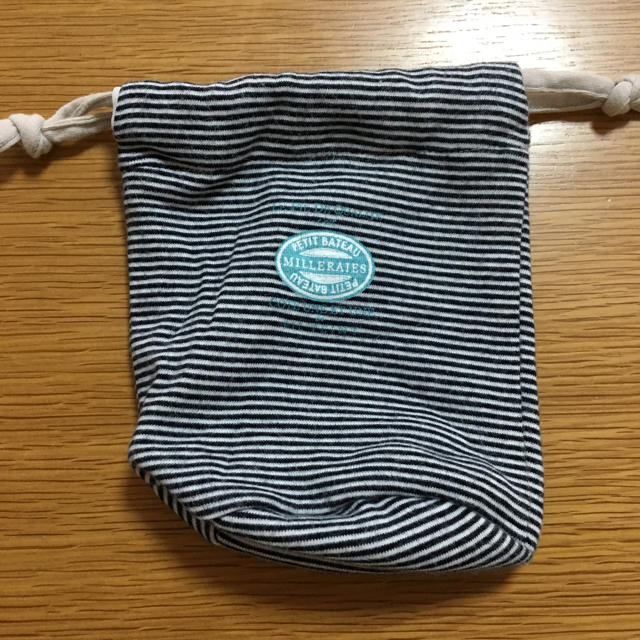 PETIT BATEAU(プチバトー)のプチバトー  ノベルティ 巾着袋 エンタメ/ホビーのコレクション(ノベルティグッズ)の商品写真