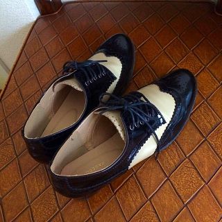 ページボーイ(PAGEBOY)の黒×ベージュ＊エナメルシューズ(ローファー/革靴)