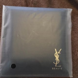 イヴサンローランボーテ(Yves Saint Laurent Beaute)のイヴ・サンローラン非売品ミラー限定プレゼントなどに(ミラー)