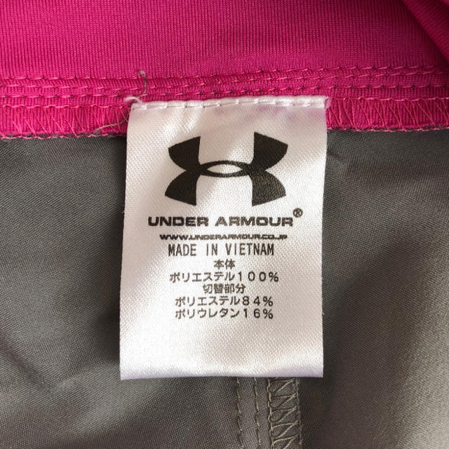 UNDER ARMOUR(アンダーアーマー)のUNDER ARMOUR ショートパンツ スポーツ/アウトドアのトレーニング/エクササイズ(トレーニング用品)の商品写真