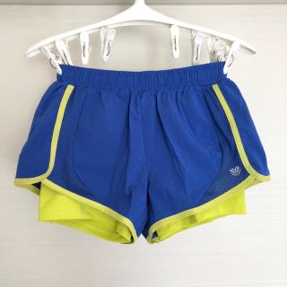 フォーエバートゥエンティーワン(FOREVER 21)のFOREVER21 ショートパンツS(ヨガ)