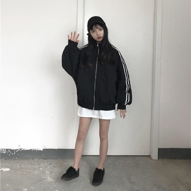 ZARA(ザラ)のCrystal様専用【再入荷❣️】ダブルライン ジャケット レディースのジャケット/アウター(ナイロンジャケット)の商品写真