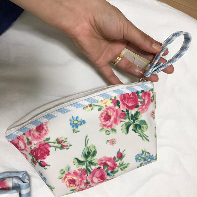 LAURA ASHLEY(ローラアシュレイ)のローラアシュレイ エコバッグ レディースのバッグ(エコバッグ)の商品写真