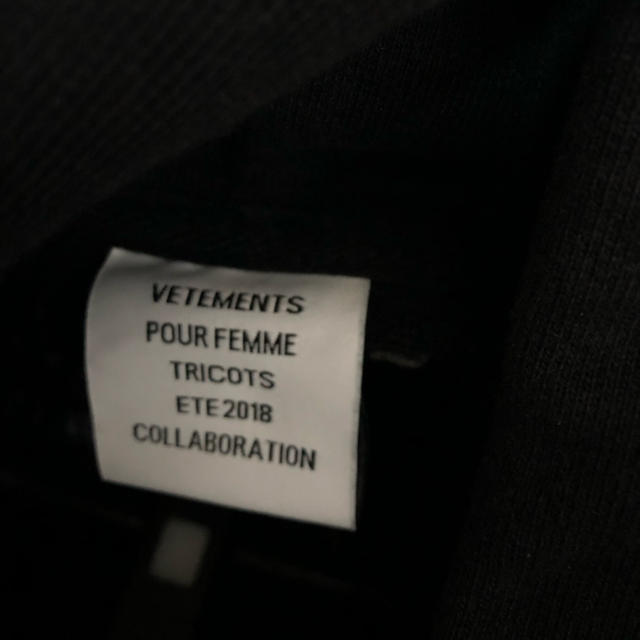 Balenciaga(バレンシアガ)のVetements tommyコラボパーカー メンズのトップス(パーカー)の商品写真