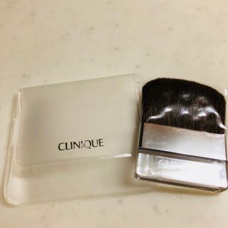 クリニーク(CLINIQUE)のクリニークフェイスブラシ1(フェイスカラー)