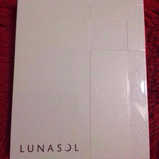LUNASOL(ルナソル)のルナソル アイシャドー コスメ/美容のネイル(つけ爪/ネイルチップ)の商品写真
