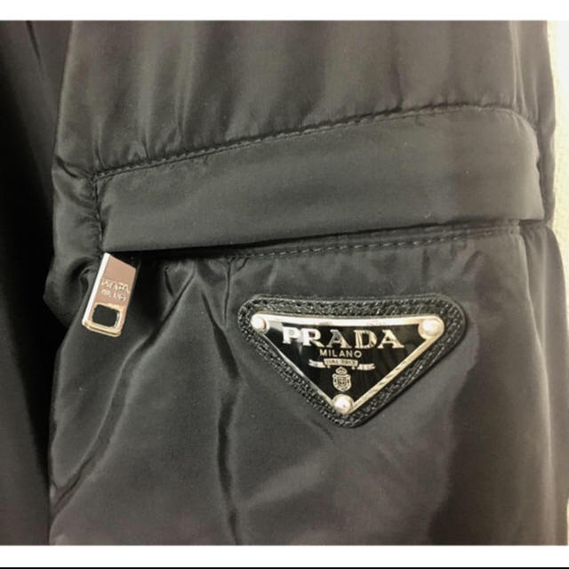 PRADA(プラダ)のPrada プラダ マウンテンパーカー ダウン メンズのジャケット/アウター(マウンテンパーカー)の商品写真