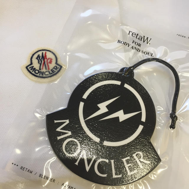 FRAGMENT(フラグメント)のMONCLER fragment retaw CAR TAG 巾着付 国内正規品 メンズのファッション小物(その他)の商品写真