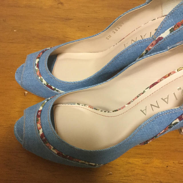 DIANA(ダイアナ)の美品 ダイアナ デニム パンプス ヒール レディースの靴/シューズ(ハイヒール/パンプス)の商品写真