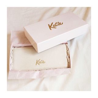 ケイティー(Katie)のkatie フリルウォレット(財布)