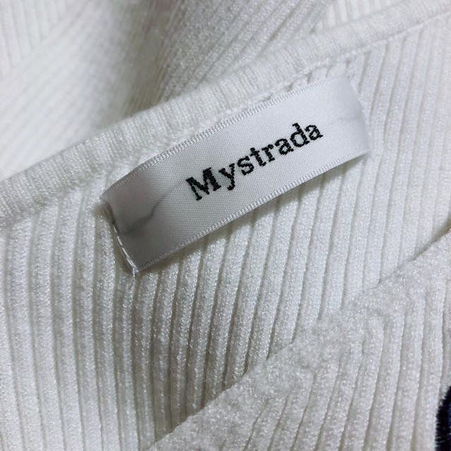 Mystrada(マイストラーダ)のマイストラーダ❁♡衿刺繍Vネックニット レディースのトップス(ニット/セーター)の商品写真