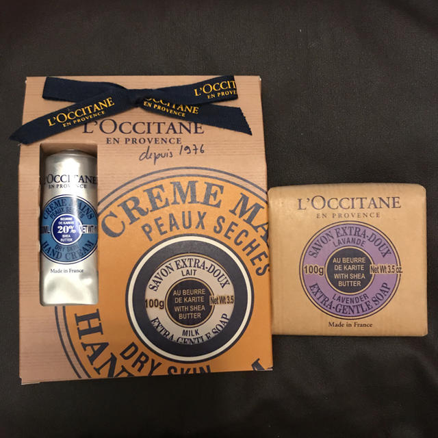 L'OCCITANE(ロクシタン)の【ぷー様専用】ロクシタン ハンドクリーム コスメ/美容のボディケア(ハンドクリーム)の商品写真