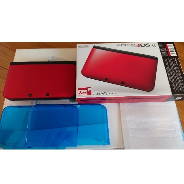 ニンテンドー3DS(ニンテンドー3DS)の3DSＬＬ本体とカバー付き お値下げしました！ エンタメ/ホビーのゲームソフト/ゲーム機本体(携帯用ゲーム機本体)の商品写真