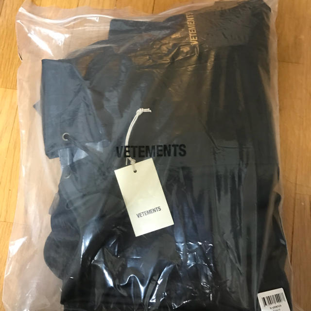 Balenciaga(バレンシアガ)のvetements PVCレインコート メンズのファッション小物(レインコート)の商品写真