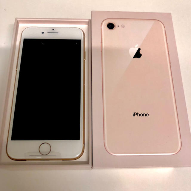 未使用 iPhone8 本体 256GB docomo