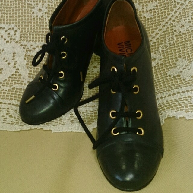 新品 本革ミッシェル ヴィヴィアン 黒 レディースの靴/シューズ(ブーツ)の商品写真