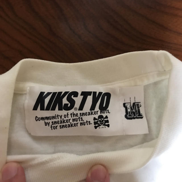 KIKS TYO(キックスティーワイオー)のキックス東京コラボTシャツ メンズのトップス(Tシャツ/カットソー(半袖/袖なし))の商品写真