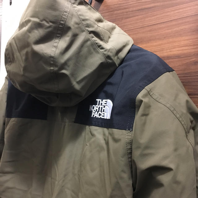 THE NORTH FACE(ザノースフェイス)のミナミ様専用 ノースフェイス マウンテンダウンジャケット Mサイズ メンズのジャケット/アウター(ダウンジャケット)の商品写真