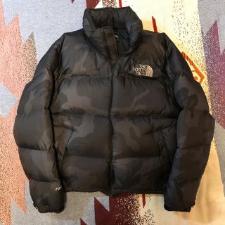 ザノースフェイス(THE NORTH FACE)のTHE NORTH FACE ヌプシ ダウンジャケット カモフラージュ(ダウンジャケット)