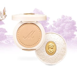 レメルヴェイユーズラデュレ(Les Merveilleuses LADUREE)の【新品】ラデュレ パウダーファンデーション&ケースセット ベースメイク 秋新作☆(ファンデーション)