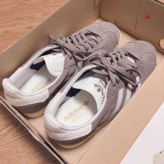 アディダス(adidas)のadidas オリジナルス ガゼル(GAZELLE W) ブラウン(スニーカー)