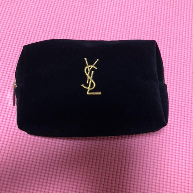 Yves Saint Laurent Beaute(イヴサンローランボーテ)のイヴサンローラン  ポーチ レディースのファッション小物(ポーチ)の商品写真