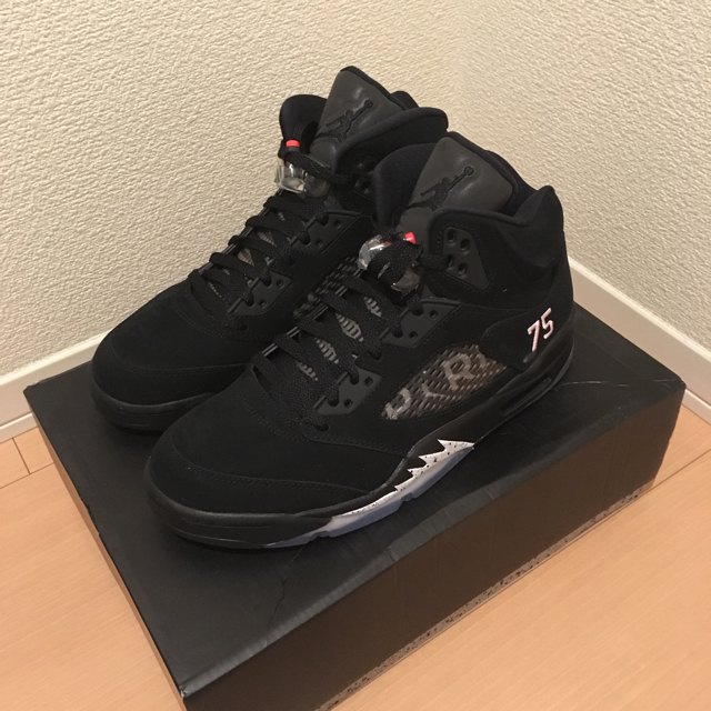 NIKE(ナイキ)の確実正規品 NIKE AIR JORDAN 5 PSG ナイキ ジョーダン パリ メンズの靴/シューズ(スニーカー)の商品写真