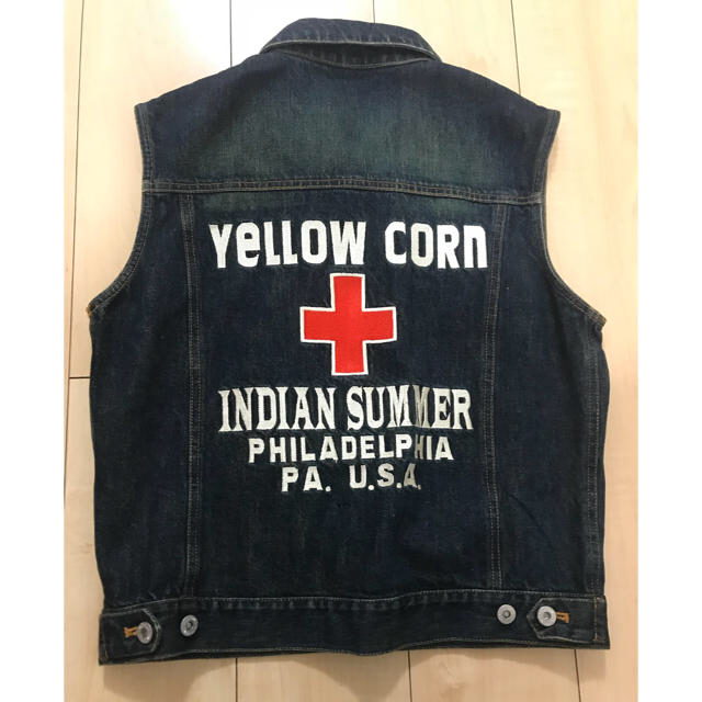 YeLLOW CORN(イエローコーン)の美品YELLOW CORN デニムベスト メンズのジャケット/アウター(Gジャン/デニムジャケット)の商品写真