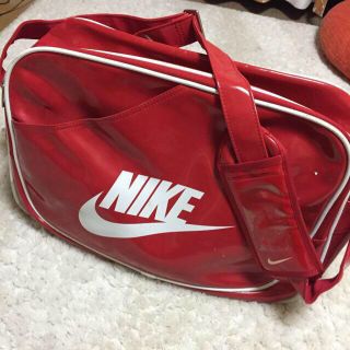 ナイキ(NIKE)のナイキ エナメルバッグ(ショルダーバッグ)