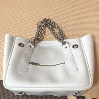 COMME des GARCONS(ハンドバッグ ・ ホワイト/白色系)のフリマ COMME des GARCONS(ハンドバッグ ・ ホワイト/白色系)のフリマ