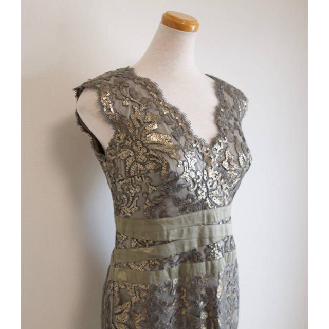 TADASHI SHOJI タダシショージ ワンピース6P / 9-11号程度